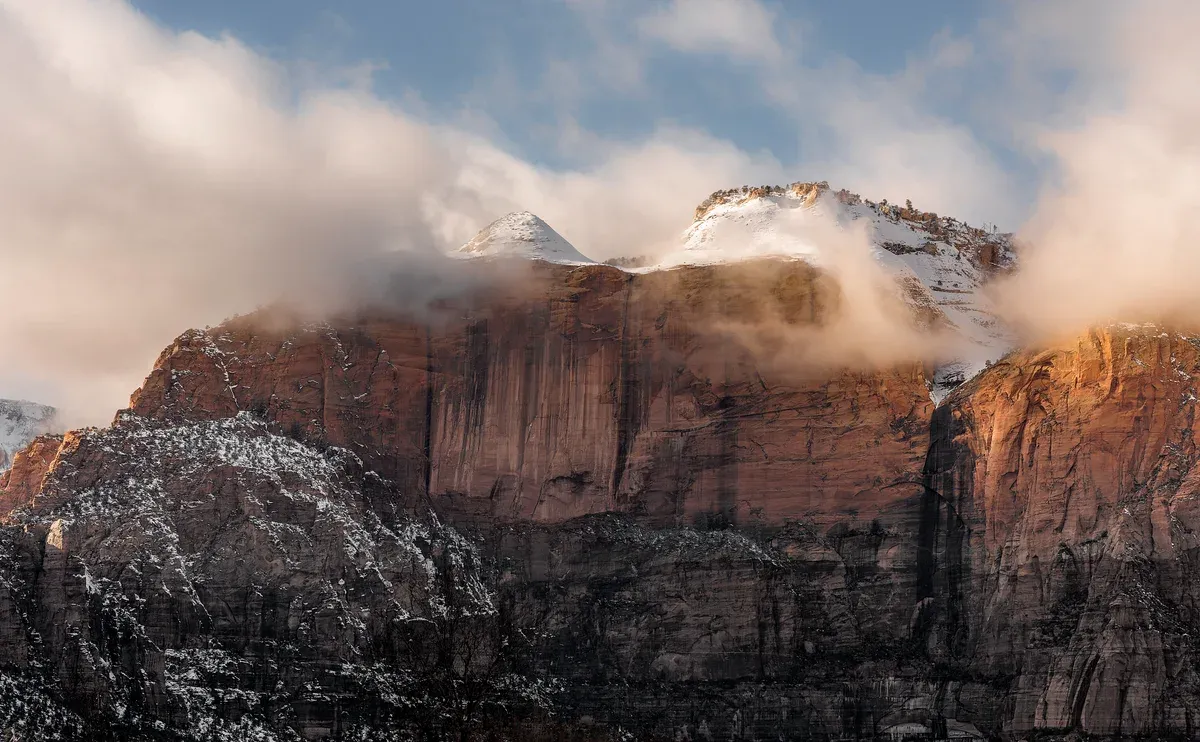Zion National Park cliffs, passed on some multi-day Grand Canyon tours from Las Vegas, Utah.